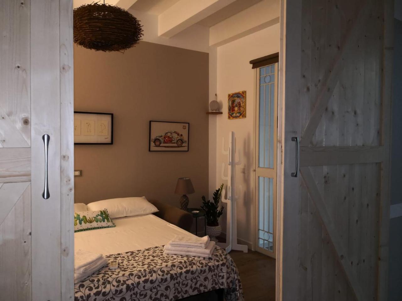 Ferienwohnung Alla Statua Palermo Exterior foto